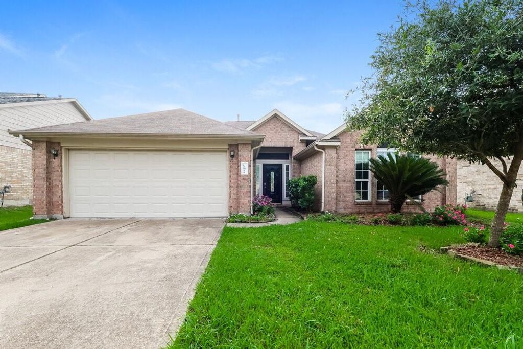 12534 Blinnwood Lane, Houston, TX 77070