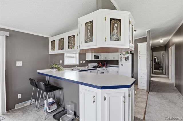 29220 Tanglewood, Flat Rock, MI 48134