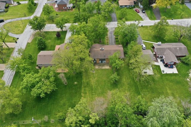 2747 Perry Road, Flossmoor, IL 60422