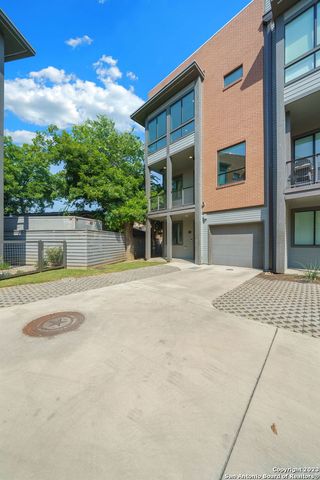 1136 E Euclid Ave, San Antonio, TX 78212