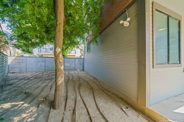 1136 E Euclid Ave, San Antonio, TX 78212