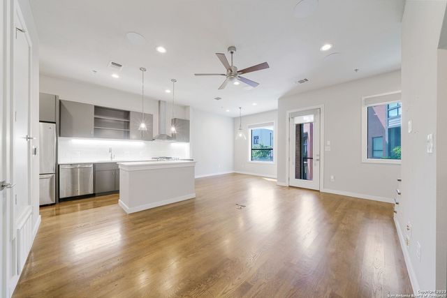 1136 E Euclid Ave, San Antonio, TX 78212