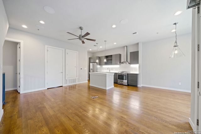 1136 E Euclid Ave, San Antonio, TX 78212