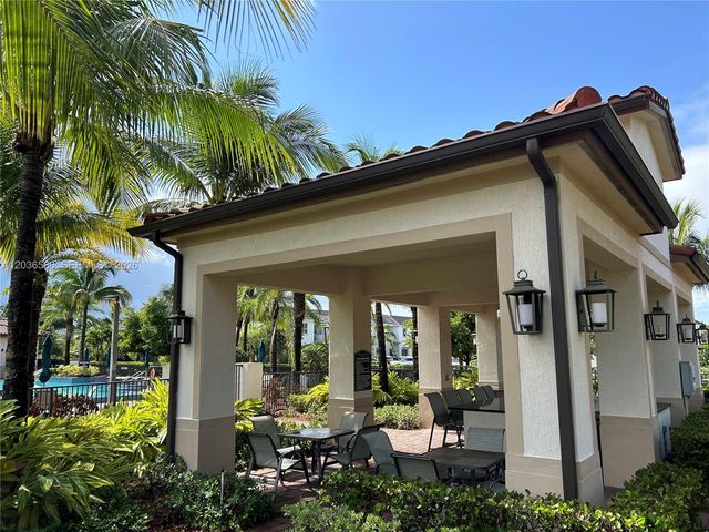 14920 SW 175th St, Miami, FL 33187