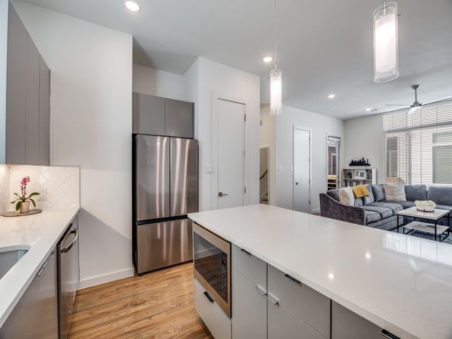 2310 N Carroll Avenue 103, Dallas, TX 75204