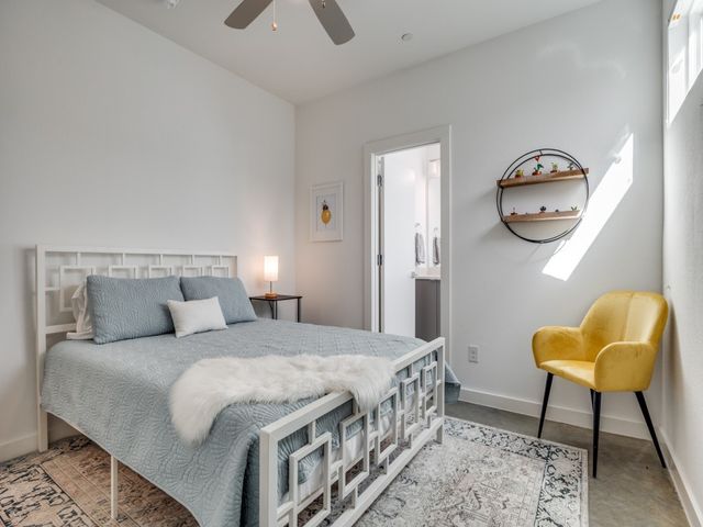 2310 N Carroll Avenue 103, Dallas, TX 75204