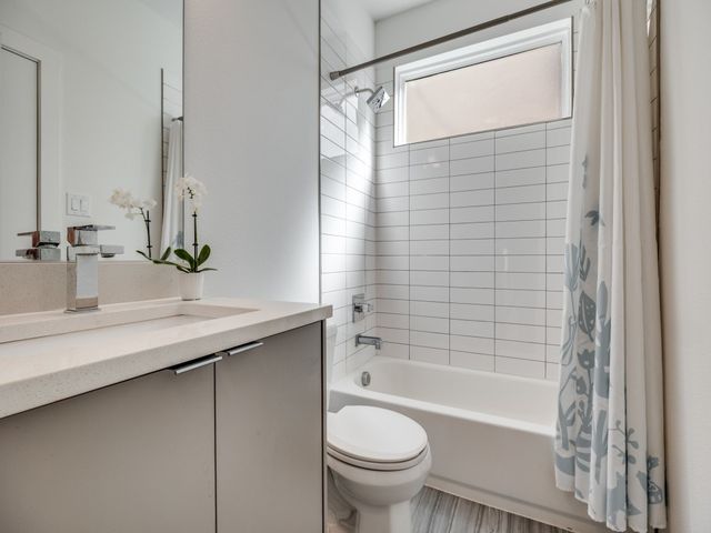 2310 N Carroll Avenue 103, Dallas, TX 75204