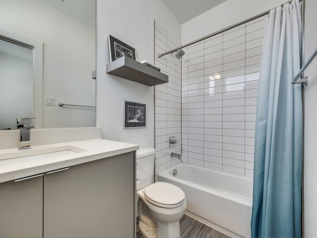 2310 N Carroll Avenue 103, Dallas, TX 75204