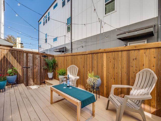 2310 N Carroll Avenue 103, Dallas, TX 75204