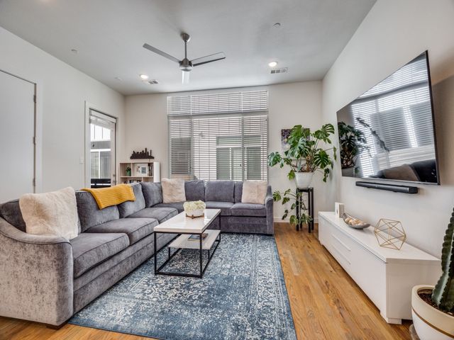 2310 N Carroll Avenue 103, Dallas, TX 75204