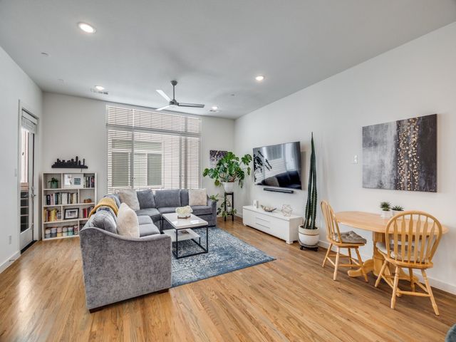 2310 N Carroll Avenue 103, Dallas, TX 75204