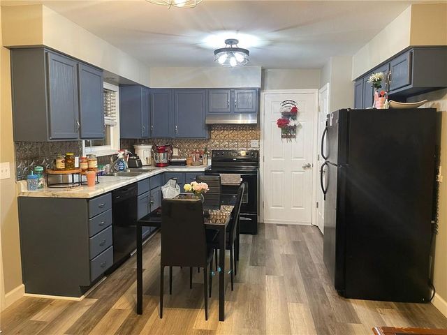 3101 Douglas Street, St Joseph, MO 64506