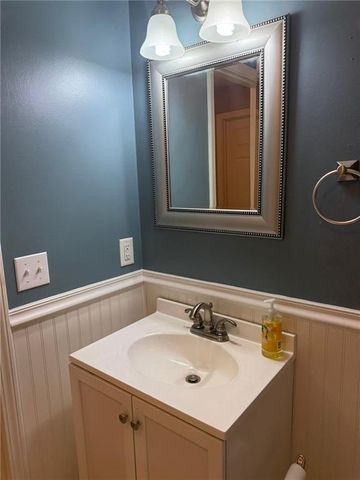 3101 Douglas Street, St Joseph, MO 64506