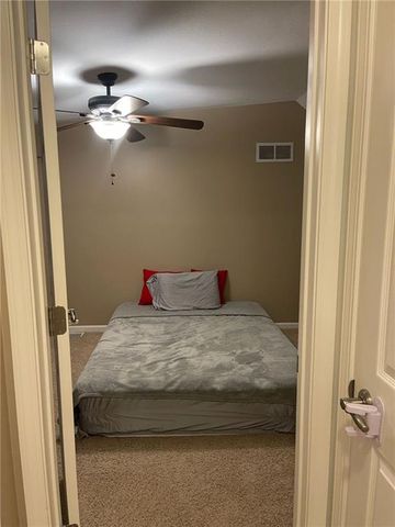 3101 Douglas Street, St Joseph, MO 64506