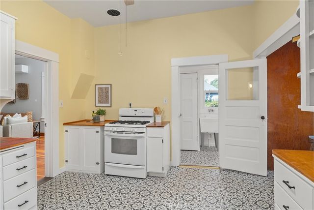 1805 Hemlock Street, Chico, CA 95928