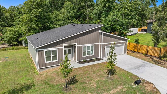273 Stoneykirk Drive, Bella Vista, AR 72715