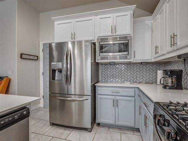 9412 NW 87th Street, Yukon, OK 73099