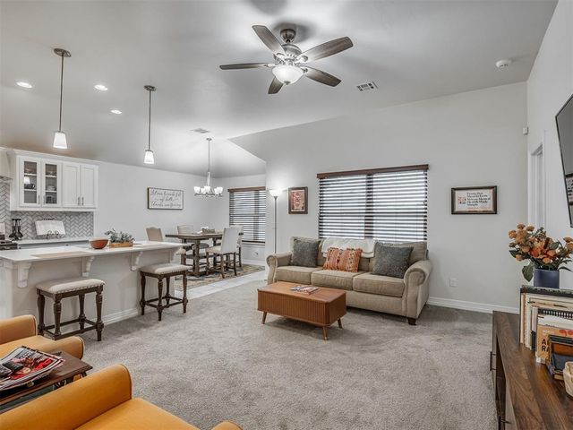 9412 NW 87th Street, Yukon, OK 73099