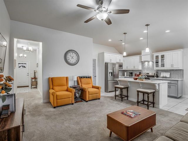 9412 NW 87th Street, Yukon, OK 73099