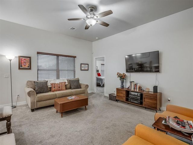 9412 NW 87th Street, Yukon, OK 73099