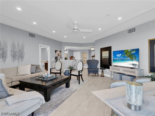 1001 Arbor Lake DR 507, Naples, FL 34110