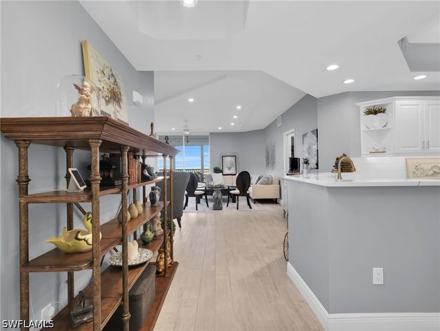 1001 Arbor Lake DR 507, Naples, FL 34110