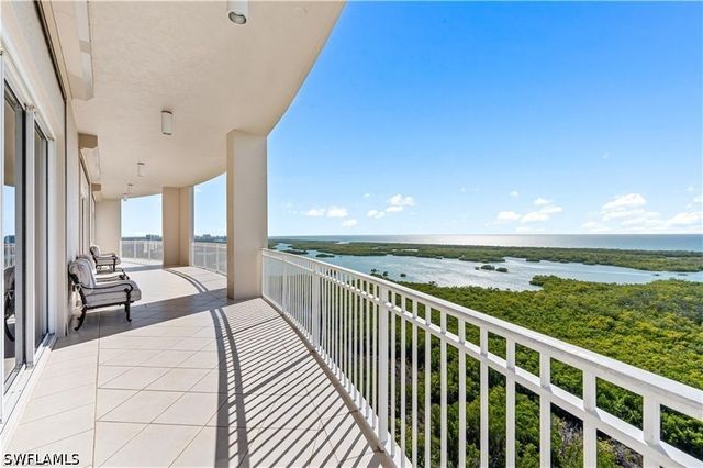 1001 Arbor Lake DR 507, Naples, FL 34110