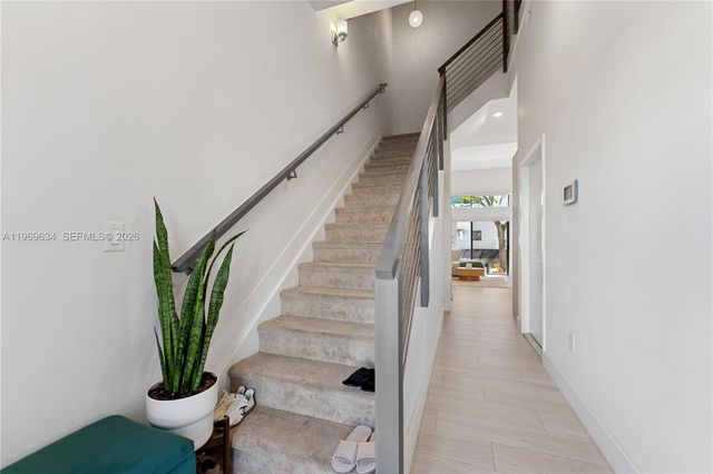 4440 NW 8th Ct, Plantation, FL 33317