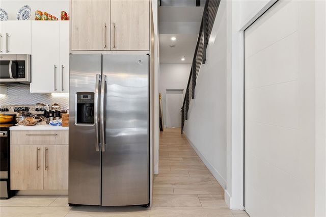 4440 NW 8th Ct, Plantation, FL 33317