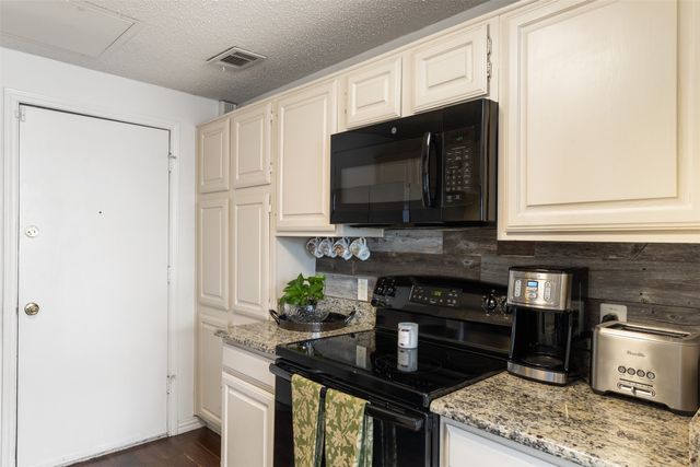 5619 Preston Oaks Rd 502, Dallas, TX 75254