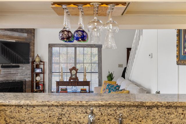 5619 Preston Oaks Rd 502, Dallas, TX 75254