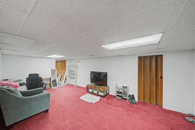 3907 SE 3rd Street, Des Moines, IA 50315