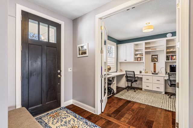 16872 Eagleview Drive, Lakeville, MN 55044