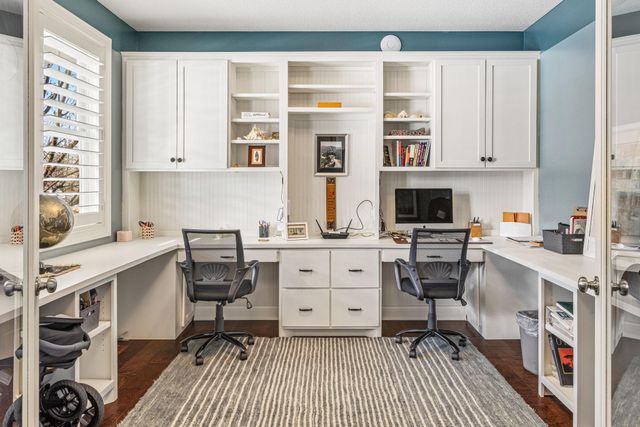 16872 Eagleview Drive, Lakeville, MN 55044