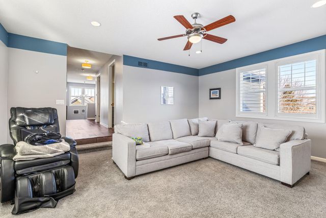 16872 Eagleview Drive, Lakeville, MN 55044