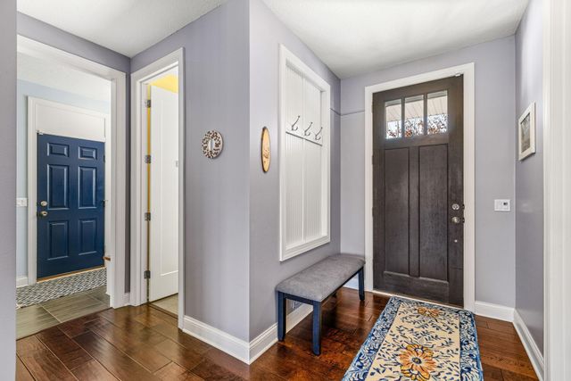 16872 Eagleview Drive, Lakeville, MN 55044