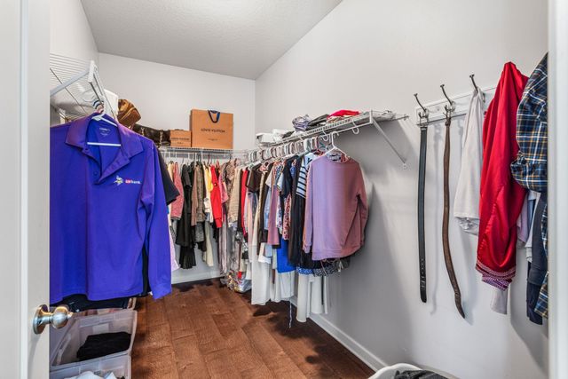 16872 Eagleview Drive, Lakeville, MN 55044