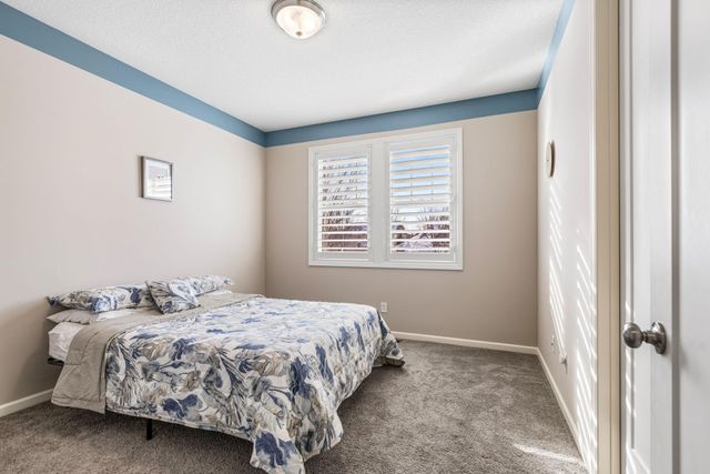 16872 Eagleview Drive, Lakeville, MN 55044