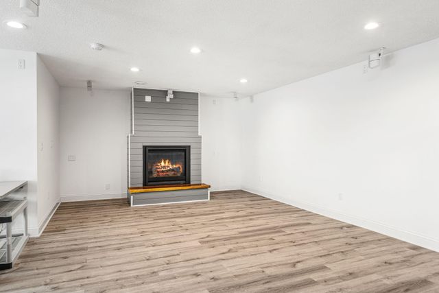 16872 Eagleview Drive, Lakeville, MN 55044