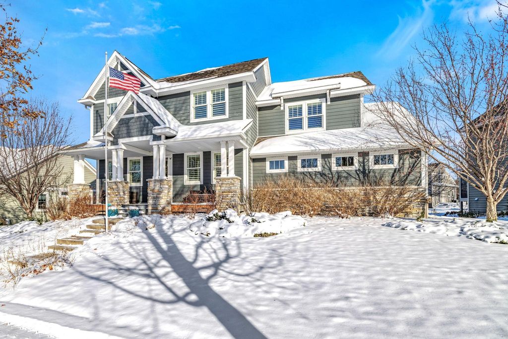 16872 Eagleview Drive, Lakeville, MN 55044