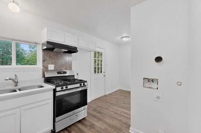 3018 51st Street, Dallas, TX 75216