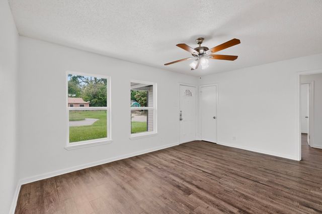 3018 51st Street, Dallas, TX 75216
