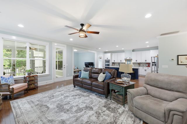 211 Hundred Oaks Parkway, Summerville, SC 29483