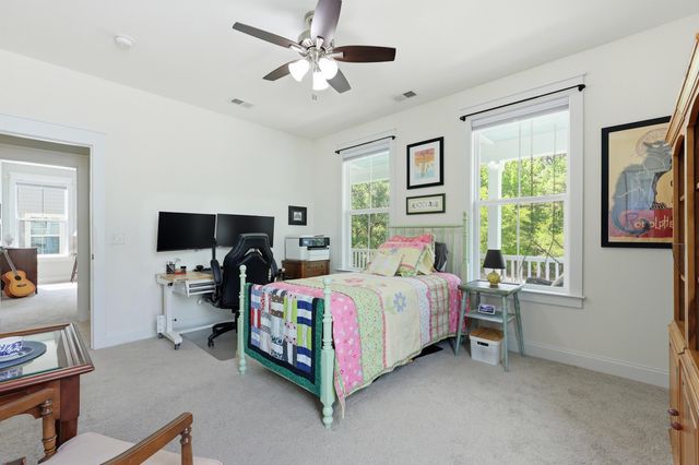 211 Hundred Oaks Parkway, Summerville, SC 29483