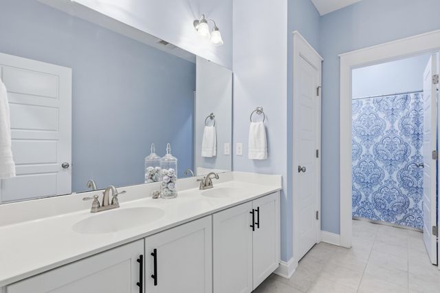 211 Hundred Oaks Parkway, Summerville, SC 29483
