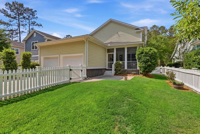 211 Hundred Oaks Parkway, Summerville, SC 29483