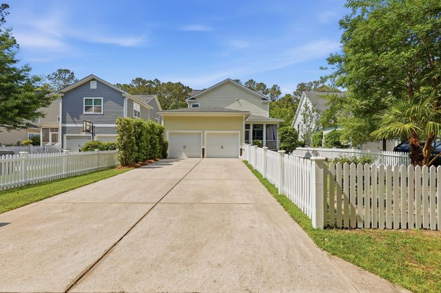 211 Hundred Oaks Parkway, Summerville, SC 29483