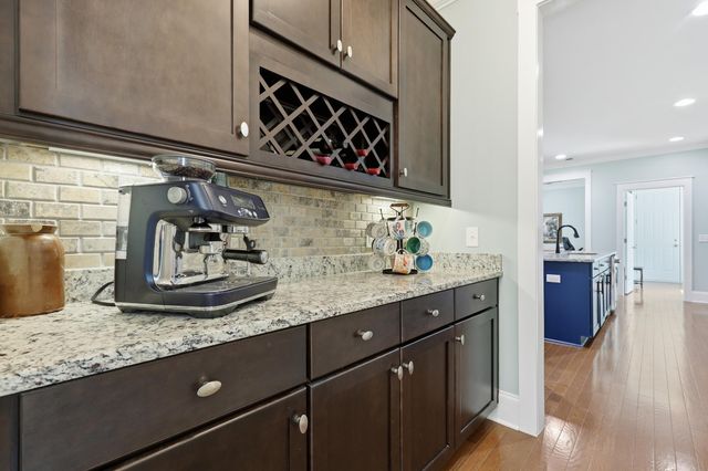 211 Hundred Oaks Parkway, Summerville, SC 29483