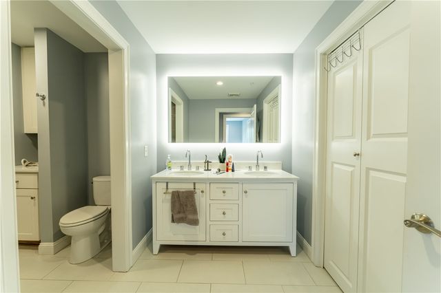 1001 Main Street 17, East Greenwich, RI 02818