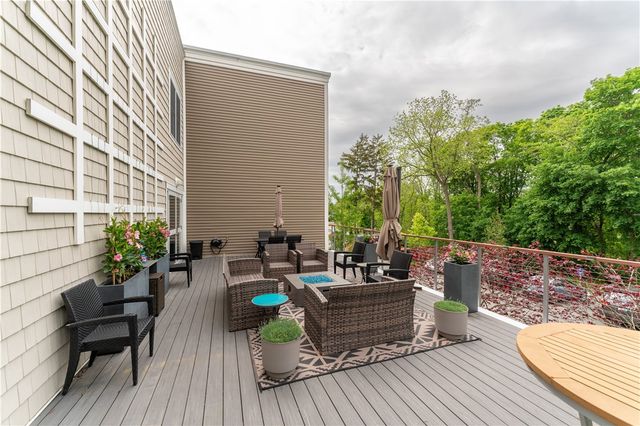 1001 Main Street 17, East Greenwich, RI 02818